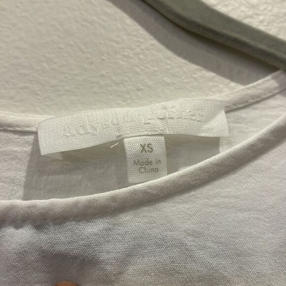 Adyson Parker Ruffle Sleeveless White Classic Classy XS Tank Top​​​ - Picture 4 of 10